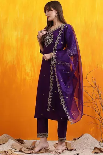 floral embroidered sequinned chanderi cotton kurta & trouser with dupatta