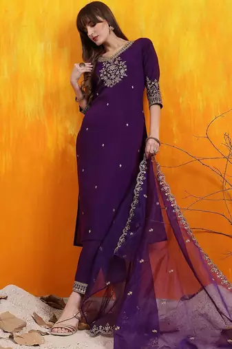 floral embroidered sequinned chanderi cotton kurta & trouser with dupatta