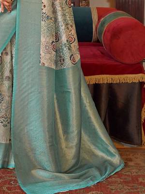 Beige paisley zari kanjeevaram saree 5