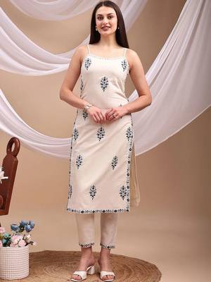 women ethnic motifs embroidered regular thread work  cotton kurta with trousers 1