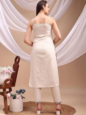 women ethnic motifs embroidered regular thread work  cotton kurta with trousers 2