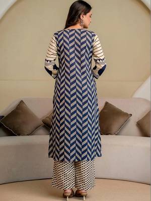 women printed regular  cotton kurta with palazzos & with dupatta 5