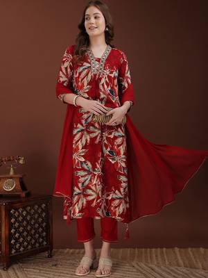 embroidered viscose rayon kurta set 1