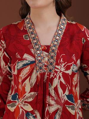 embroidered viscose rayon kurta set 4