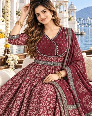 women ethnic motifs printed empire gotta patti  cotton kurta with trousers & with dupatta 4