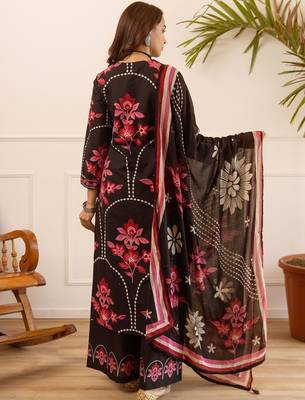 women floral embroidered beads and stones  cotton kurta with palazzos & with dupatta 5