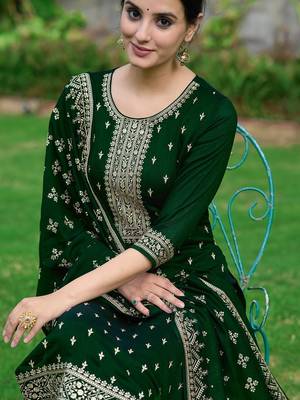 floral embroidered sequinned straight kurta with trousers & dupatta 2