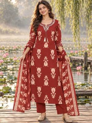 women ethnic motifs printed regular  cotton kurta with trousers & with dupatta 1