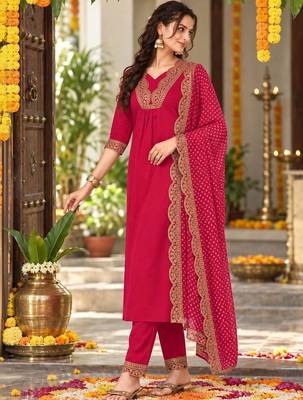womenembroidered regular chanderi silk kurta set 3