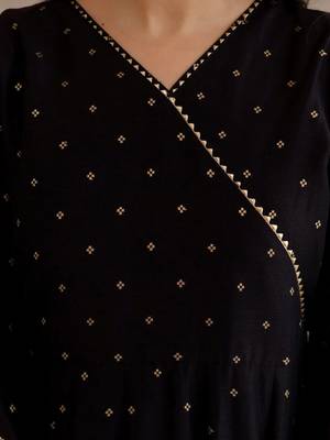 women ethnic motifs printed angrakha kurta with trousers & with dupatta 2