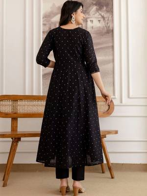 women ethnic motifs printed angrakha kurta with trousers & with dupatta 5