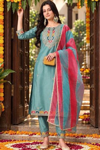 women ethnic motifs embroidered kurta with trouser & dupatta