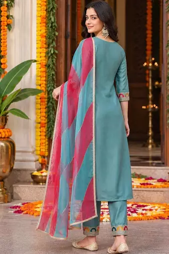 women ethnic motifs embroidered kurta with trouser & dupatta
