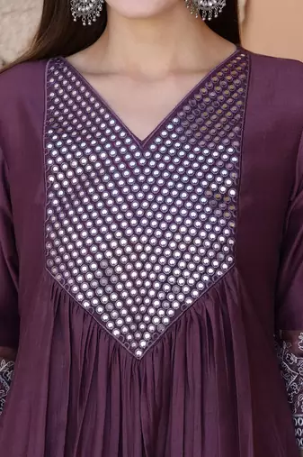 women geometric embroidered silk kurta with trousers & dupatta