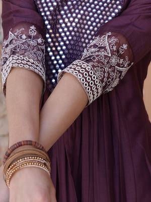 women geometric embroidered silk kurta with trousers & dupatta 7