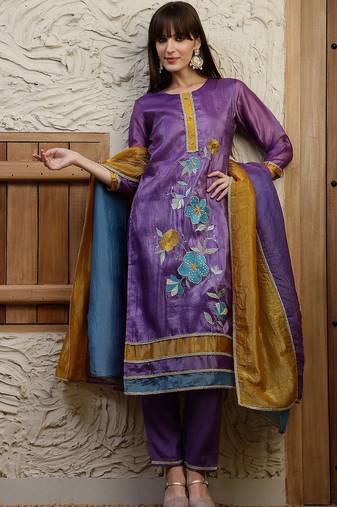 women floral embroidered regular thread work kurta with trousers & with dupatta