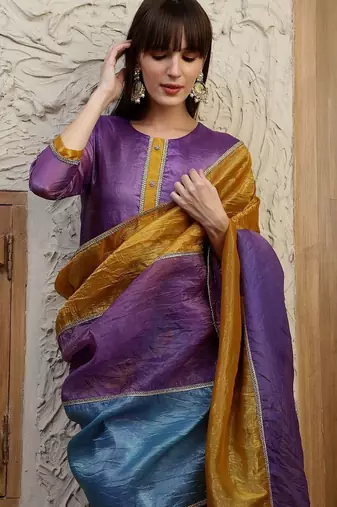 women floral embroidered regular thread work kurta with trousers & with dupatta