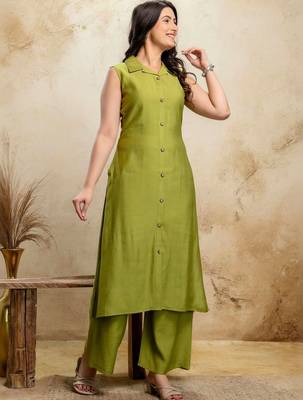 women regular kurta with palazzos 1