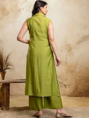 women regular kurta with palazzos 2