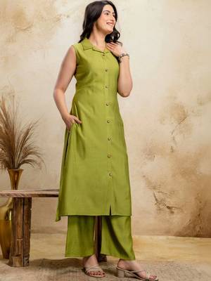 women regular kurta with palazzos 5