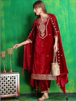 women ethnic motifs embroidered regular thread work velvet kurta with trousers & with dupatta 3
