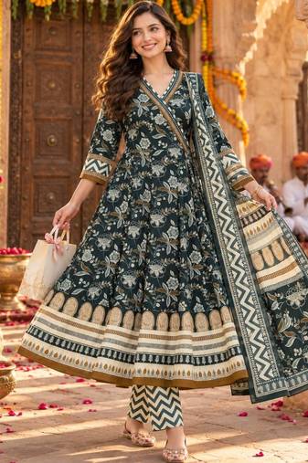 women ethnic motifs printed angrakha  cotton kurta with trousers & with dupatta