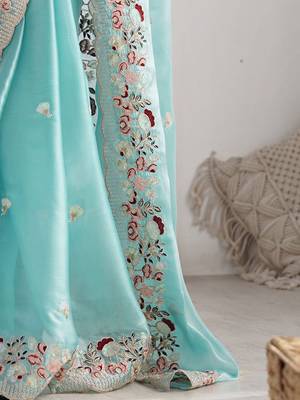 Blue embellished sequinned organza saree 5