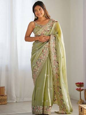 Green embellished sequinned organza saree 2