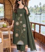 women ethnic motifs embroidered regular thread work  cotton kurta with trousers & with