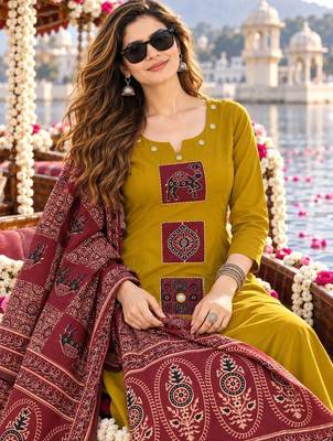 women ethnic motifs regular  cotton kurta with palazzos & with dupatta 4
