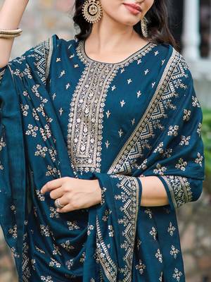 floral embroidered zari round neck straight kurta with trousers & dupatta 2