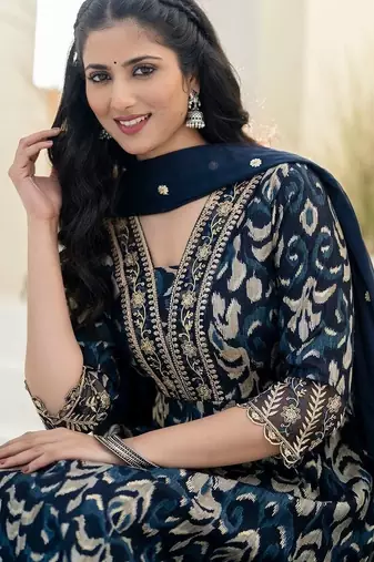 women ethnic motifs printed empire thread work  silk kurta with trousers & with dupatta