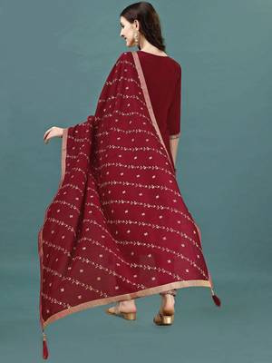 floral yoke design sequinned straight kurta with trousers & dupatta 4