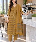women ethnic motifs printed regular  cotton kurta with trousers & with dupatta