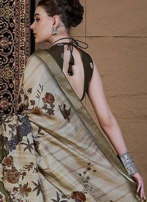Beige floral zari silk blend sungudi saree 3