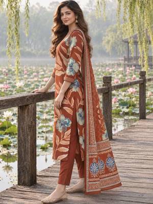 women floral printed regular  cotton kurta with trousers & with dupatta 2