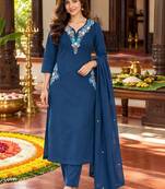 women ethnic motifs embroidered regular thread work  cotton kurta with trousers & with
