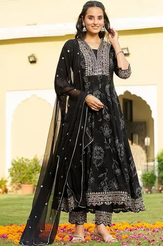 women floral printed panelled thread work kurta with trousers & with dupatta