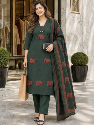 women ethnic motifs embroidered regular thread work  cotton kurta with trousers & with 1