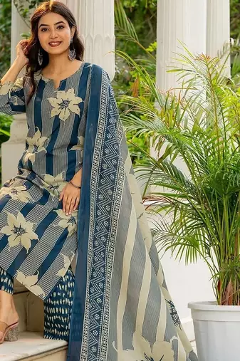women floral printed regular  cotton kurta with trousers & with dupatta