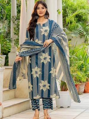 women floral printed regular  cotton kurta with trousers & with dupatta 5