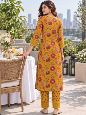 women floral printed regular  cotton kurta with trousers & dupatta 3