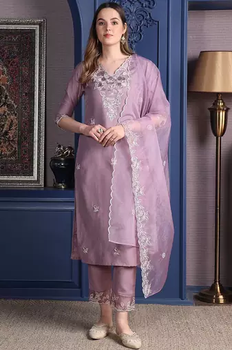 women floral embroidered kurta with trousers & dupatta