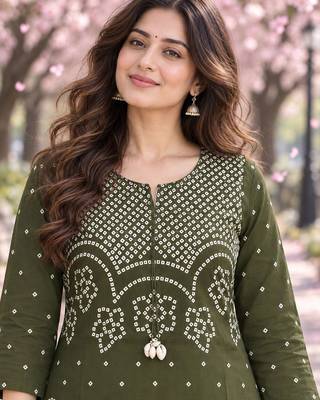 women ethnic motifs printed regular  cotton kurta with trousers & with dupatta 2