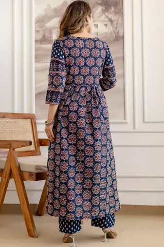 women ethnic motifs printed empire  cotton kurta with trousers & with dupatta