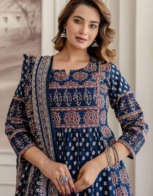 women ethnic motifs printed empire  cotton kurta with trousers & with dupatta 5