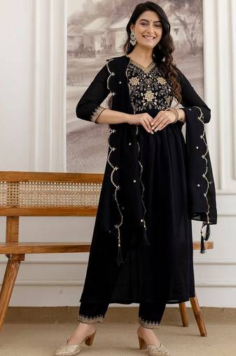 women ethnic motifs embroidered empire sequinned kurta with trousers & with dupatta