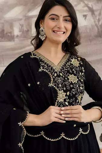women ethnic motifs embroidered empire sequinned kurta with trousers & with dupatta