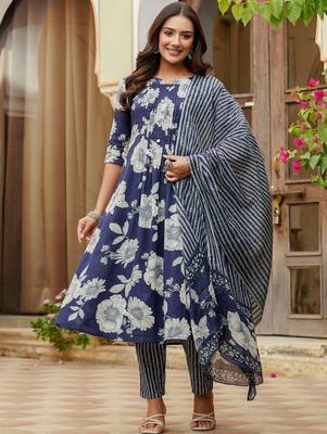 women floral printed pleated  cotton kurta with trousers & with dupatta 1
