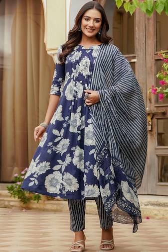 women floral printed pleated  cotton kurta with trousers & with dupatta